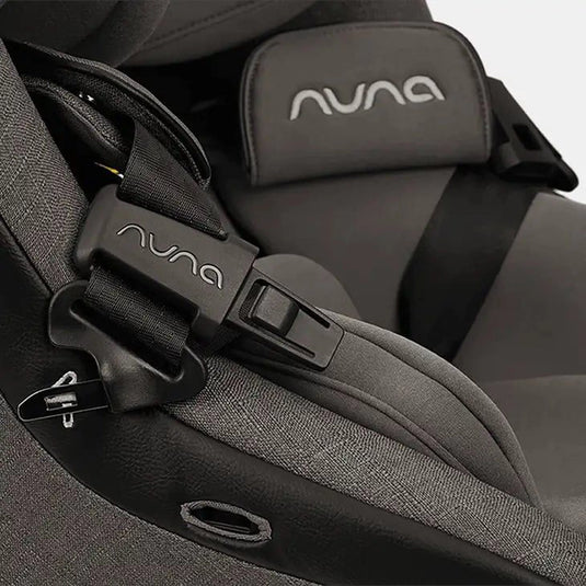 PREVENTA | Silla de carro convertible giratoria 360° REVV para bebé, de uso a contramarcha y a favor de la marcha, con arnés de 5 puntos, protección lateral y 10 posiciones de reclinación - Nuna
