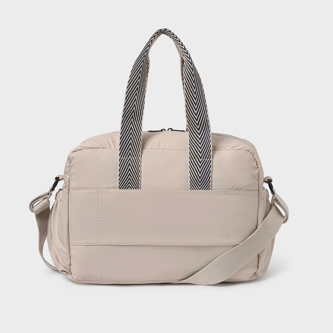 Bolso pañalera con asa fantasía impermeable, hecho en material resistente y resistente a líquidos, múltiples bolsillos para mejor orden, de buena capacidad de almacenamiento - Mayoral