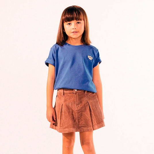 Camiseta infantil MIXER color azul galaxia, para niñas y niños, con fit suelto, de manga corta, cuello redondo con rib y detalle de "LOB" bordado con textura súper suavecita en el pecho - LOBSTER mini