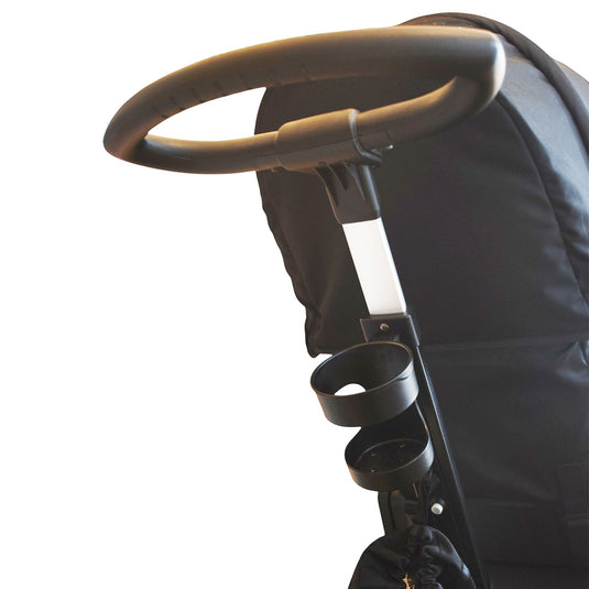 Coche paseador estilo Triciclo Deluxe, con sistema de plegado, asiento ajustable con rotación 360°, manillar de control parental, canasta de almacenamiento, campanilla, cinturón de seguridad de 5 puntos - Kidilo