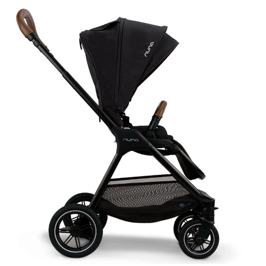 Coche estilo paseador TRIV™ next para bebé, con espaldar ajustable, arnés de seguridad de 5 puntos, barra de empuje ajustable y detalles en cuero ecológico - Nuna