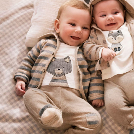 Conjunto de 3pz con diseño de zorrito para recién nacido, sudadera de manga larga, cierre con botones en la parte delantera, bolsillo en la parte delantera, camiseta de manga larga, pantalón con cinturilla elástica con cordón - Mayoral