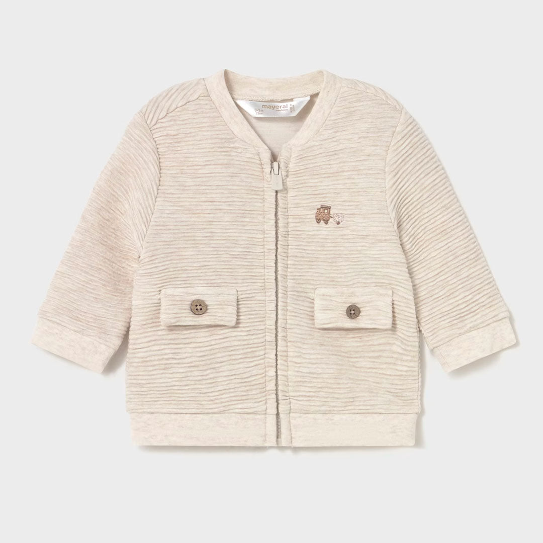 Conjunto 3pz color beige diseño bordado para recién nacido, set por una sudadera, un pantalón largo y camiseta a juego, cierre central delantero con cremallera, botón a presión en el cuello para facilitar la puesta - Mayoral