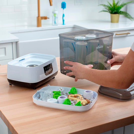 Esterilizador y secador multifuncional, esteriliza y seca todo en uno para teteros y accesorios esenciales para recién nacidos - Dr Brown's