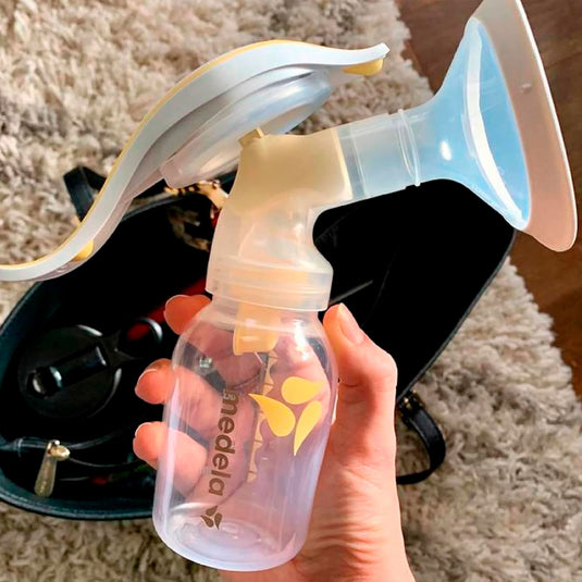 Extractor manual de palanca Flex Shields Harmony, tamaño compacto para usar con una mano, forma ovalada y borde suave, extracción en dos fases - Medela