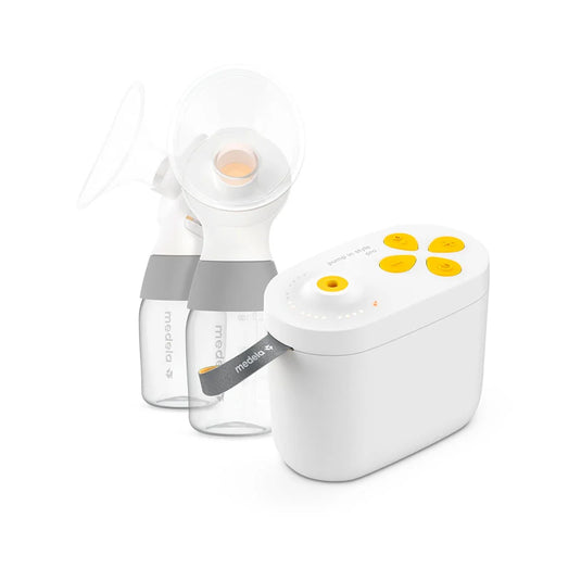 Extractor eléctrico de 2ª generación en Style Pro, ofrece eficiencia hospitalaria clínicamente probada, doble y portátil, de un tamaño compacto y peso ligero, con biberones, sistema de protección de pecho PersonalFit Plus - Medela