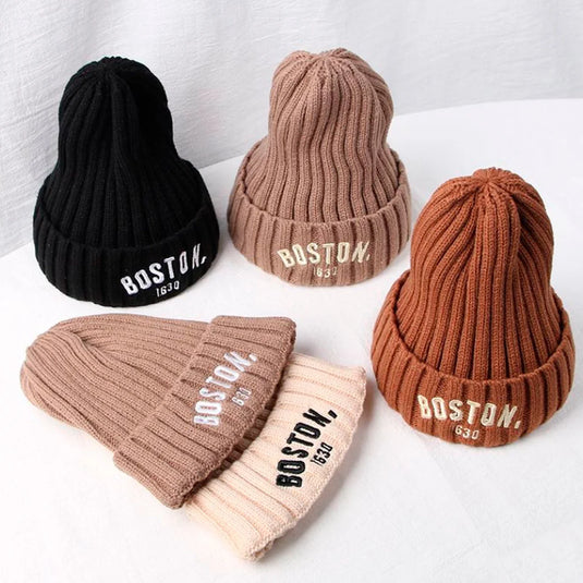 Gorro de diseño tejido Boston 1630 para bebé, color plano ideal para el día a día, gorro de punto cálido con dobles, hecho en material suave hippoargenico