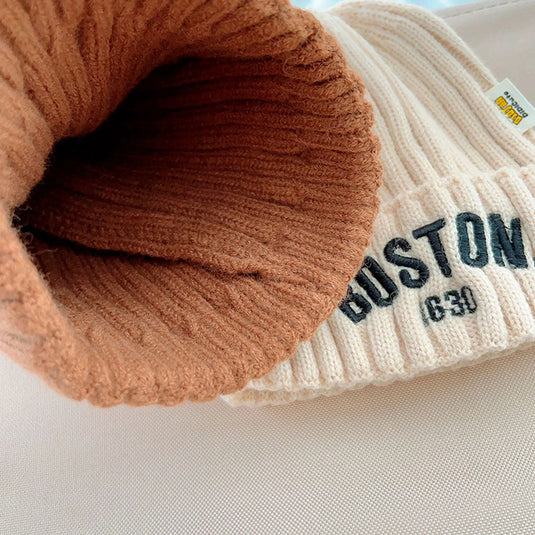 Gorro de diseño tejido Boston 1630 para bebé, color plano ideal para el día a día, gorro de punto cálido con dobles, hecho en material suave hippoargenico