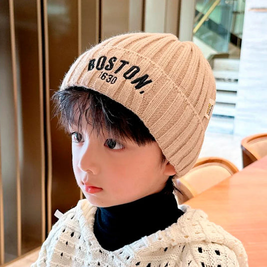 Gorro de diseño tejido Boston 1630 para bebé, color plano ideal para el día a día, gorro de punto cálido con dobles, hecho en material suave hippoargenico