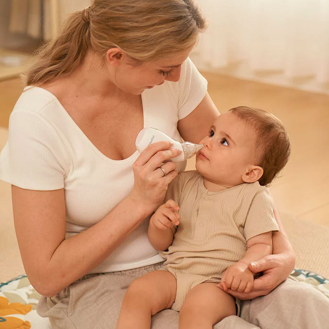 Kit Elite esencial para el cuidado suave del bebé, set de 10 piezas color verde menta para la limpieza, cuidado y aseo del recién nacido, con estuche para facilitar su transporte - Momcozy