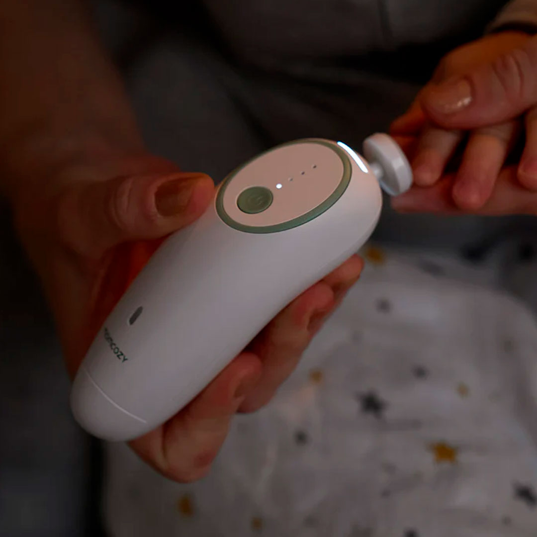 Kit Elite esencial para el cuidado suave del bebé, set de 10 piezas color verde menta para la limpieza, cuidado y aseo del recién nacido, con estuche para facilitar su transporte - Momcozy