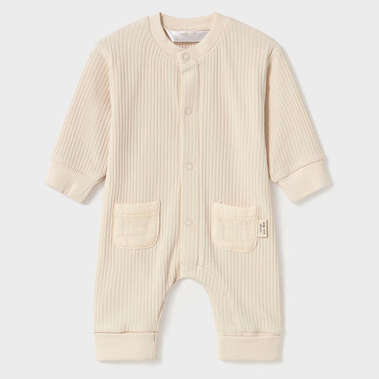 Pijama mameluco manga larga con diseño osito, ajuste por botones, con dos bolsillos, resorte de ajuste en manos y tobillos, hecha en tela cálida hipoalergénica - Mayoral