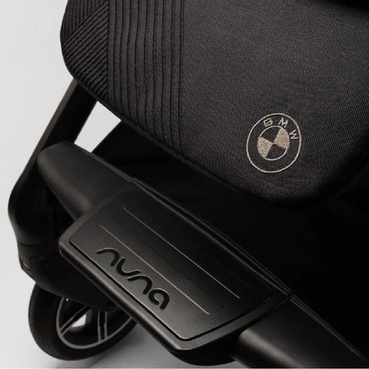 Coche paseador MIXX next BMW Collection convertible en capazo y travel system, con reclinado horizontal, asiento reversible y plegado compacto - Nuna