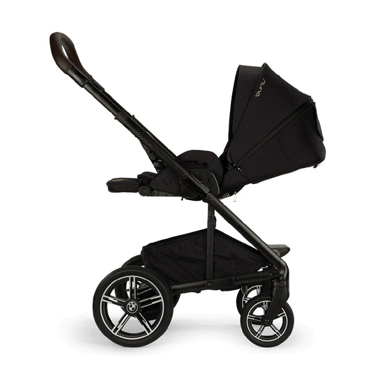 Coche paseador MIXX next BMW Collection convertible en capazo y travel system, con reclinado horizontal, asiento reversible y plegado compacto - Nuna