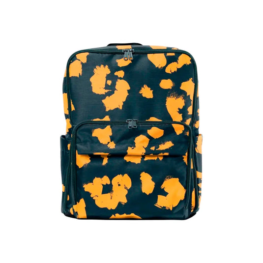 Pañalera morral multifuncional con diseños estampados, con múltiples compartimientos ideales para todo lo del bebé y espacios muy prácticos para los padres, hecha en 50% lona reciclada hecha en Colombia - ANTO