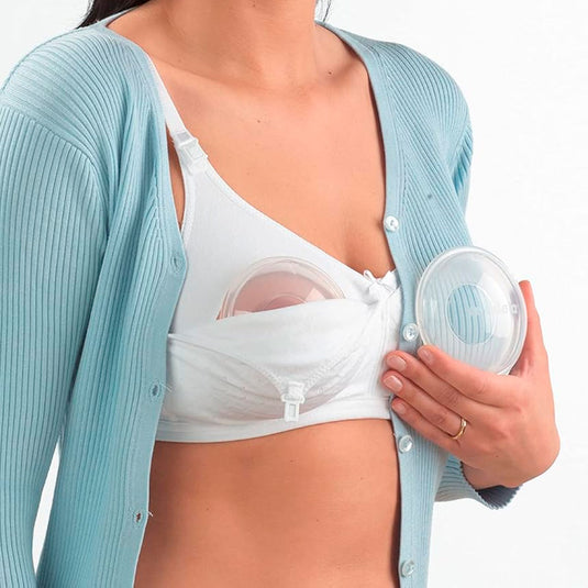 Cocas recolectoras x2 de leche materna, hechas en silicona 100% libre de BPA, diseño suave y flexible, con forma ergonómica para mayor comodidad - Medela
