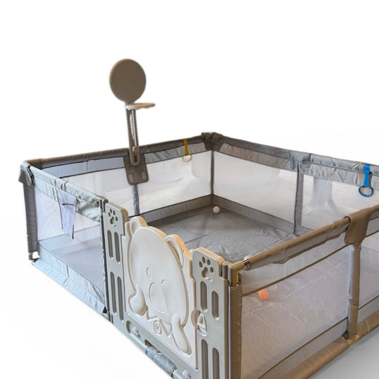 Corral de juegos Osito con puerta y pelotitas, Corral de juegos para bebé con centro de actividades de color gris claro para bebés, con base antideslizante y malla transpirable