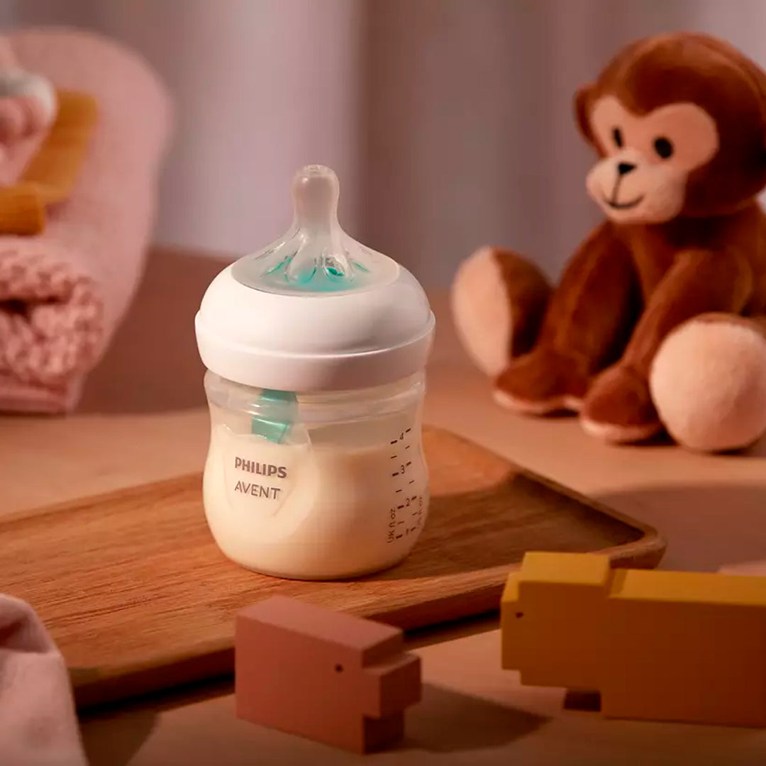 Tetero 4oz AirFree con válvula anticólicos, tetina suave y antigoteo - Philips Avent Natural Response