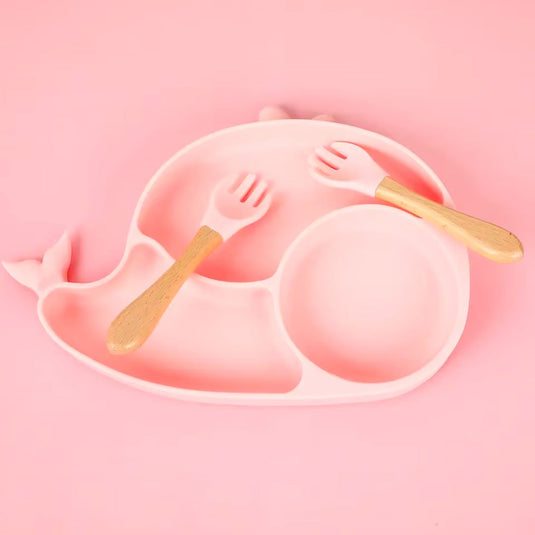 Set vajilla 8pz en silicona diseño Ballenita, combo de alimentación complementaria, 100% libre de BPA, set de babero, plato, tazón y cubiertos, hechos en material calidad alimenticia y resistente - Color & Life