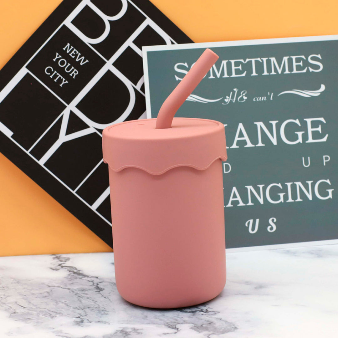 Vaso de silicona con pitillo