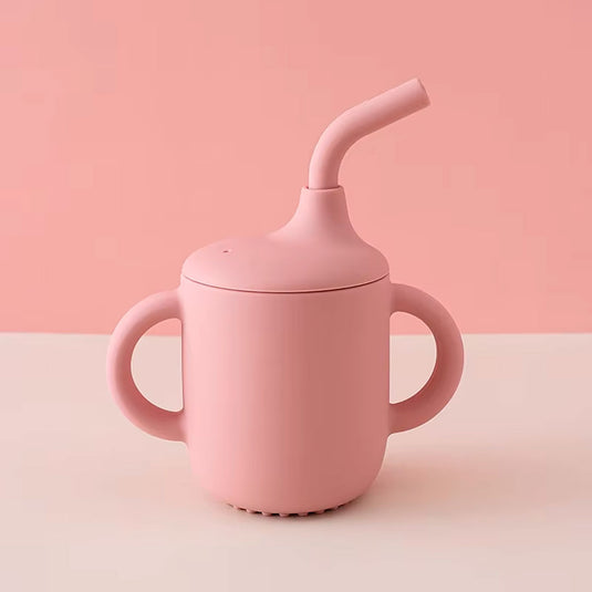 Vaso pitillo en silicona 100% libre de BPA, con asas laterales para facilitar su agarre, de 5oz, con sistema antiderrame, fácil de lavar