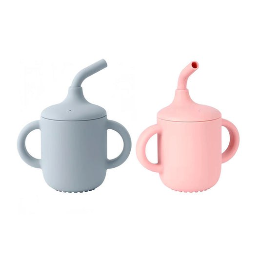 Vaso pitillo en silicona 100% libre de BPA, con asas laterales para facilitar su agarre, de 5oz, con sistema antiderrame, fácil de lavar
