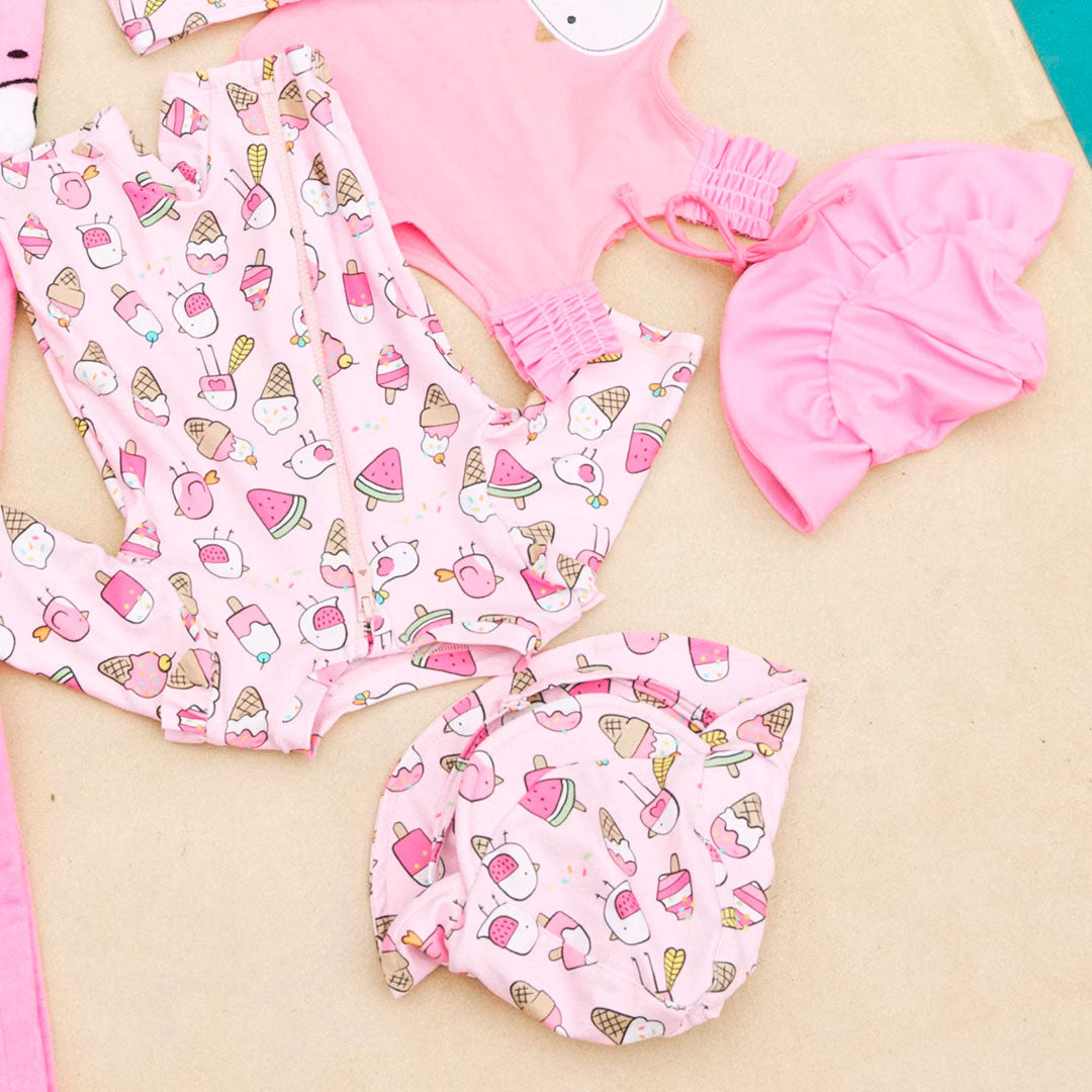 Vestido de baño 1pz con gorrito rosa Palomas, cierre completo, gorro con pequeña visera para el sol, color y estampado llamativo - Mayoral