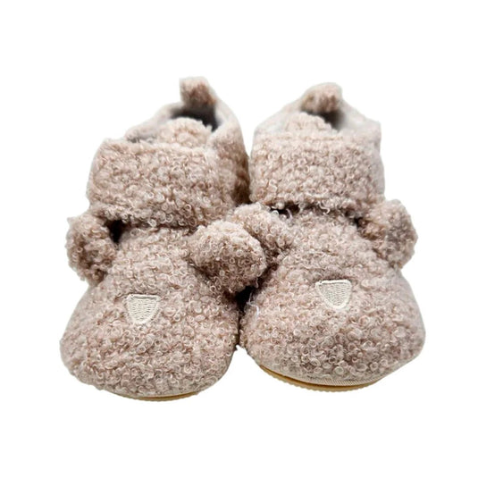 Zapatos cálidos ovejeros con diseño de osito para bebé, con suela antideslizante, hechos en material resistente e hipoalergénico, cómodo cierre ajustable en velcro