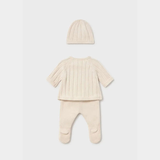 Conjunto 3 piezas para recién nacido con buzo cruzado, pantalón con pie y gorro a juego, en algodón 100% - Mayoral