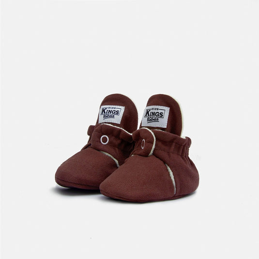 Zapatitos gamuza Cozy World - Edición Limitada, color Cranberry - Kings & Rebels