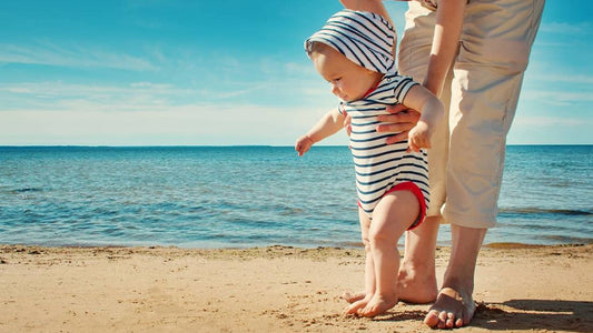 recomendaciones-vacaciones-viajar-playa-bebe
