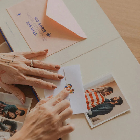 El Libro de Nosotros: álbum de pareja para fotos, cartas y recuerdos