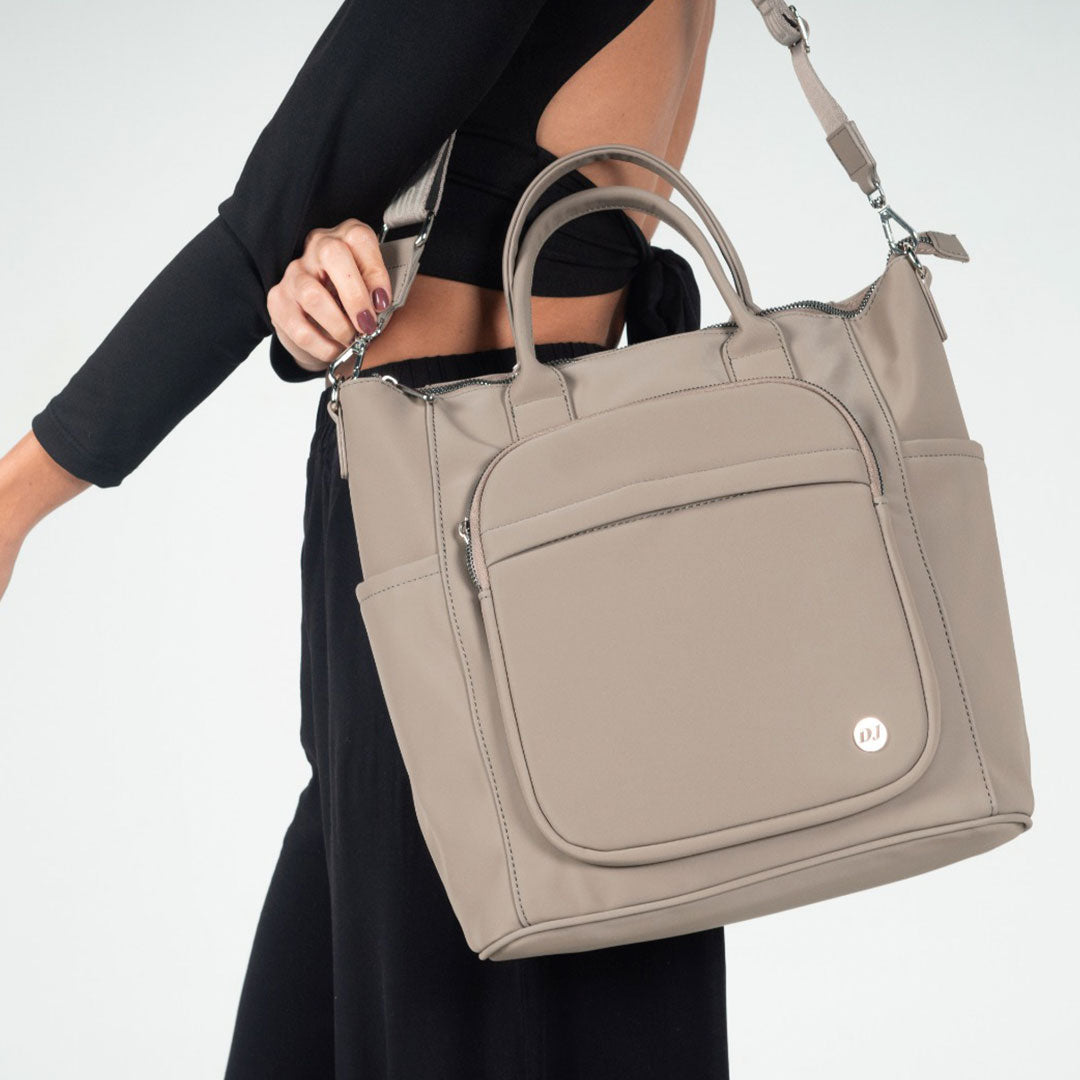 Bolso premium multifuncional en eco-cuero, buena capacidad de almacenamiento, con correa para llevarlo lateral, diseño francés - David Jones