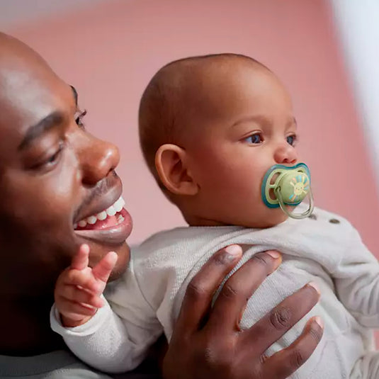 Chupas 0-6 Ultra Air x2, ligeros y transpirables para niños de 0 a 6 meses, sin BPA, con estuche de transporte - Philips Avent