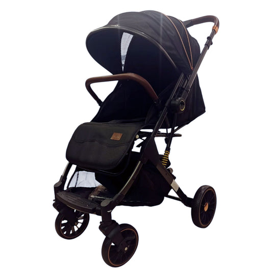 Coche paseador tipo maleta para bebé, con sistema de plegado compacto y ligero, combina acabados elegantes con material resistente, con cubrepiés y pañalera - Maxibaby