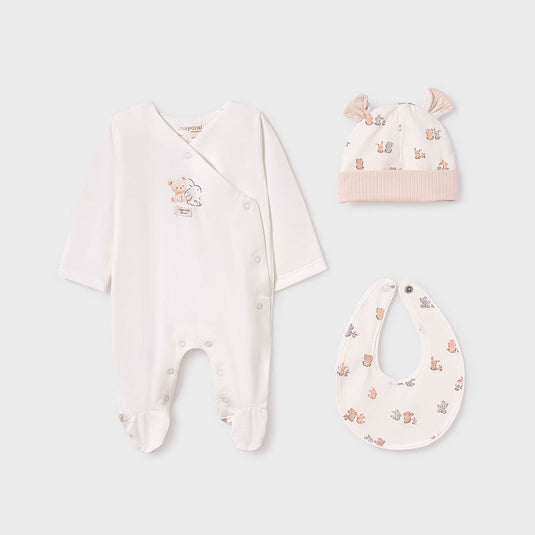 Conjunto 3pz con pijama y gorro para bebé, pijama de manga larga para bebé, diseño con pies, cuello cruzado y abertura lateral con botones a presión, diseño estampado y dulce gorro - Mayoral