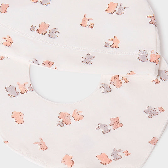 Conjunto de 4pz pijama, babero, gorro y medias a juego para bebé, pijama de manga corta, babero con diseño estampado, cuello cruzado y abertura lateral con botones a presión, con gorro y par de medias a juego - Mayoral