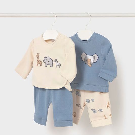 Conjunto de 2pz con diseño estampado buzo y pantalón para bebé, color azul, sudadera de manga larga, cuello redondo, botones a presión en el hombro para facilitar la puesta de la prenda, pantalón con cinturilla elástica - Mayoral