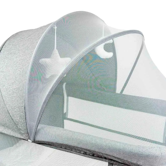 Cuna colecho eléctrica Delta con altura ajustable, función de vibración, melodías de cuna, laterales en malla para mejor visibilidad, ruedas con freno de bloqueo, diseño moderno con mosquitero - Maxibaby