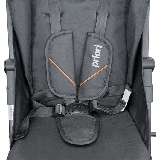 Coche paseador ultracompacto Clik It para bebé, ligero y plegable, apto para cabina de avión, con arnés de 5 puntos y reclinación múltiple - Priori