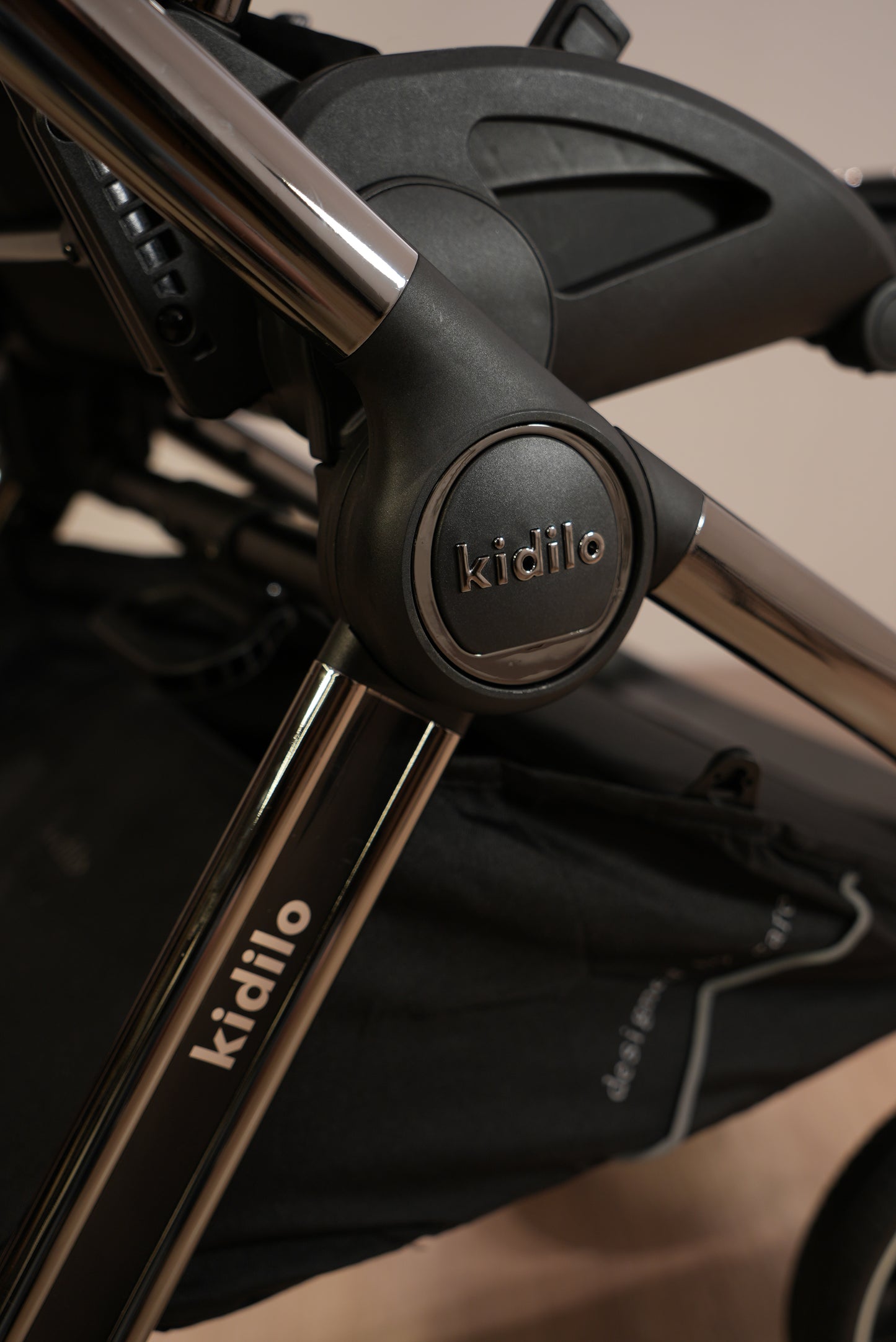 Coche moisés y paseador 3 en 1, con sistema de plegado fácil, ideal para bebés recién nacidos hasta los 4 años aprox, ajustes de reclinado y de capota cubresol - Kidilo