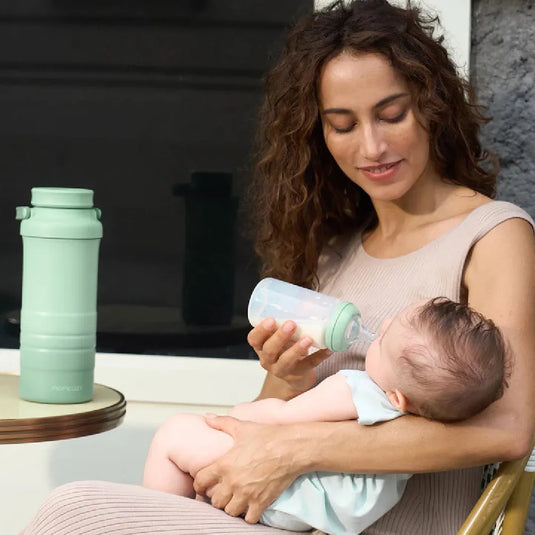 Enfriador portátil de leche materna con tecnología de enfriamiento 360°, capacidad de 22oz, mantiene la leche fría por más de 24 horas, libre de BPA - Momcozy