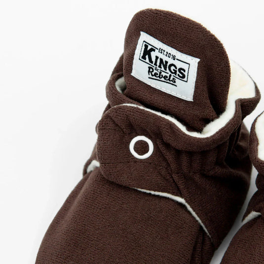 Zapatitos Gamuza Classic Chocolate para bebé - Kings & Rebels