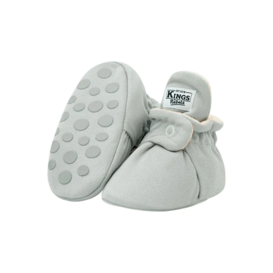 Zapatitos Gamuza Gripper Gris Claro para bebé - Kings & Rebels