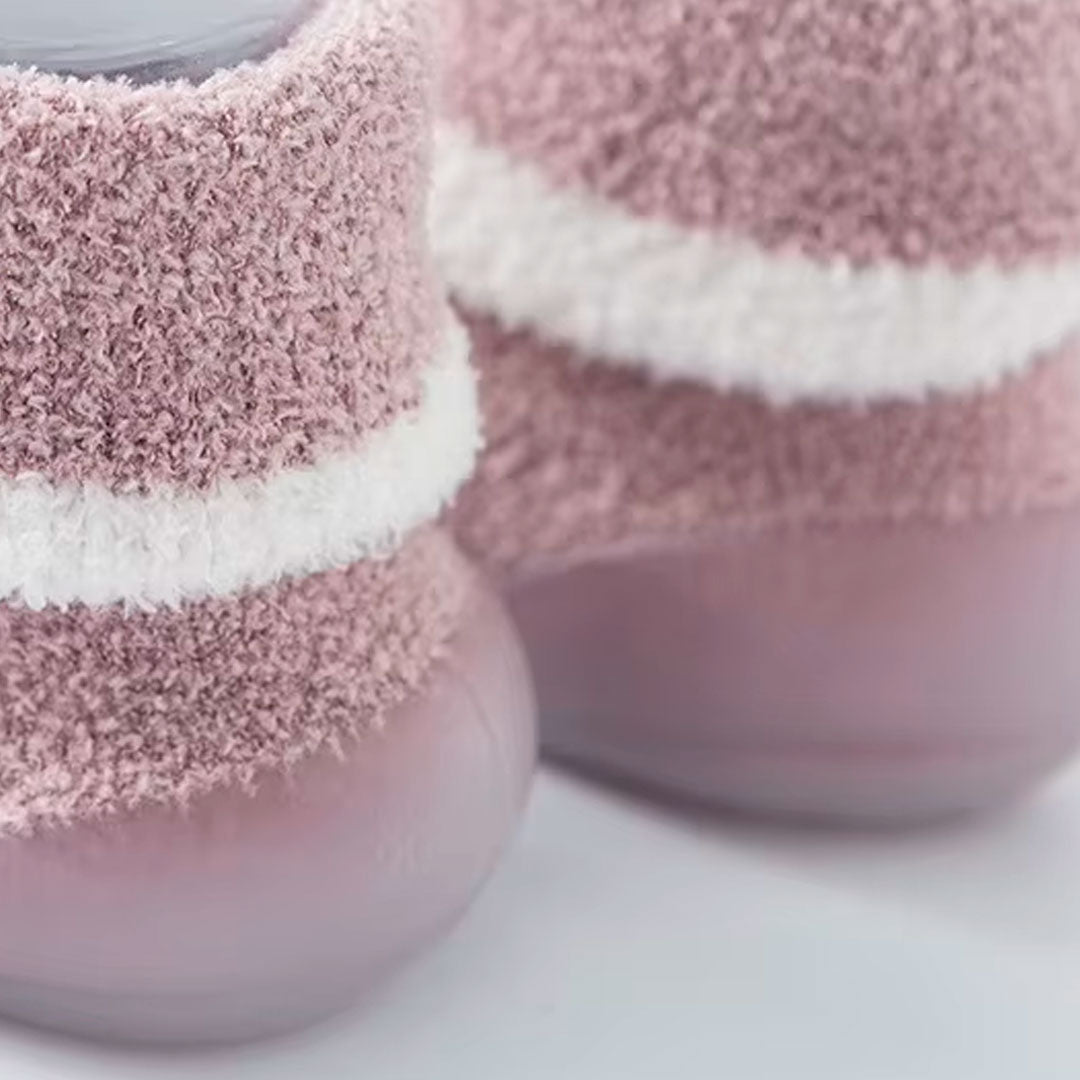 Medias tejidas de osito con suela antideslizante para bebé, zapatitos para primeros pasos, hechas en material cálido e hipoalergénico, con diseño elástico fácil de poner - Color & Life