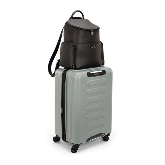PREVENTA | Pañalera tipo mochila Nuna Essential Bag, con bolsillo cambiador, cosmetiquera y compartimento para laptop - Nuna