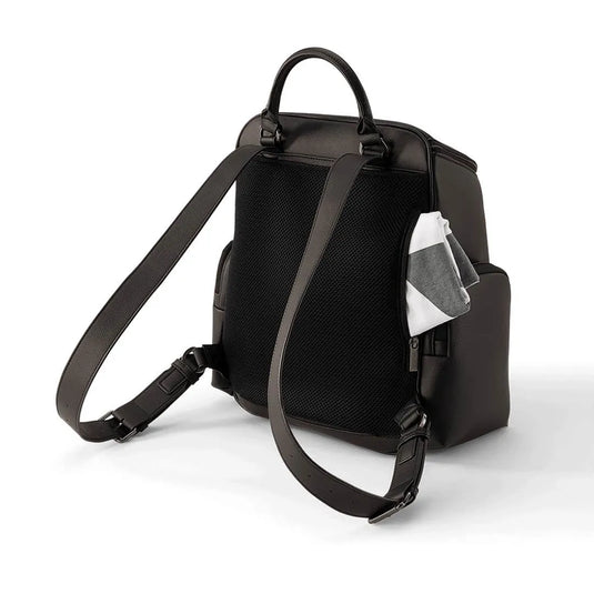 PREVENTA | Pañalera tipo mochila Nuna Essential Bag, con bolsillo cambiador, cosmetiquera y compartimento para laptop - Nuna