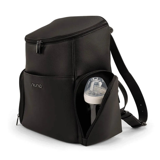 PREVENTA | Pañalera tipo mochila Nuna Essential Bag, con bolsillo cambiador, cosmetiquera y compartimento para laptop - Nuna
