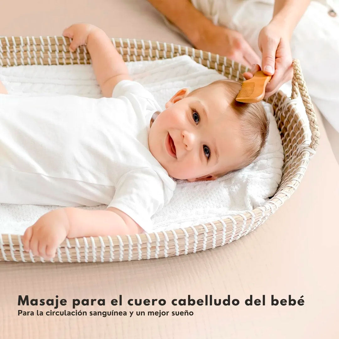 Set x2 piezas de peine y cepillo en bambú para bebé, juego para el cuidado del cabello, con mango ergonómico, hecho en madera suave - Kokibebe