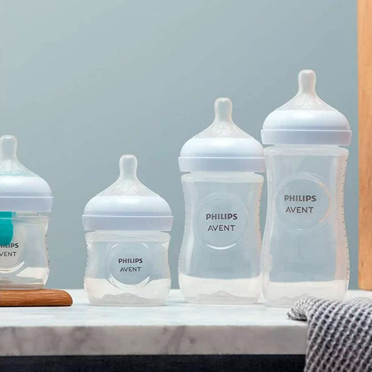 Set recién nacido x4 piezas, inlcuye 3 teteros y cepillo de limpieza - Philips Avent Natural Response
